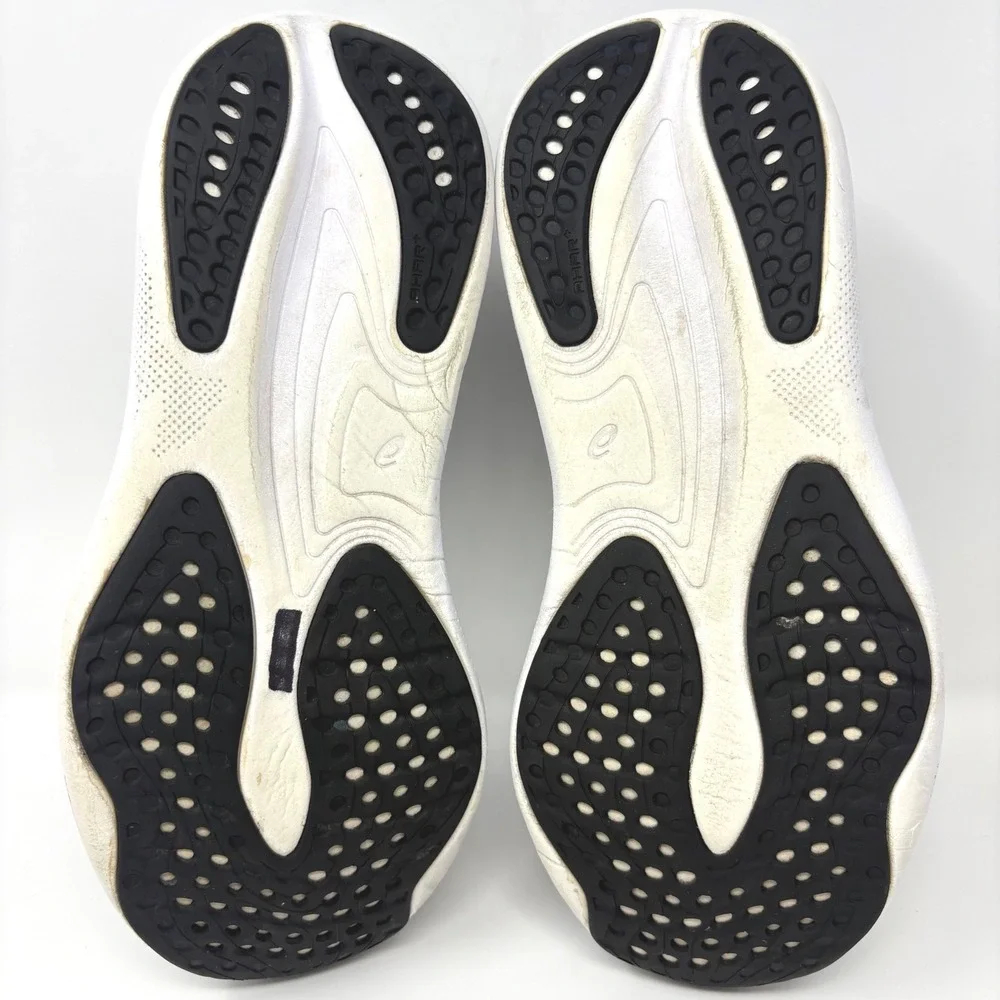 Asics pre owned